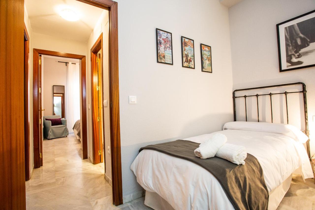 Wish Suite Torres De Sevilla Exterior photo