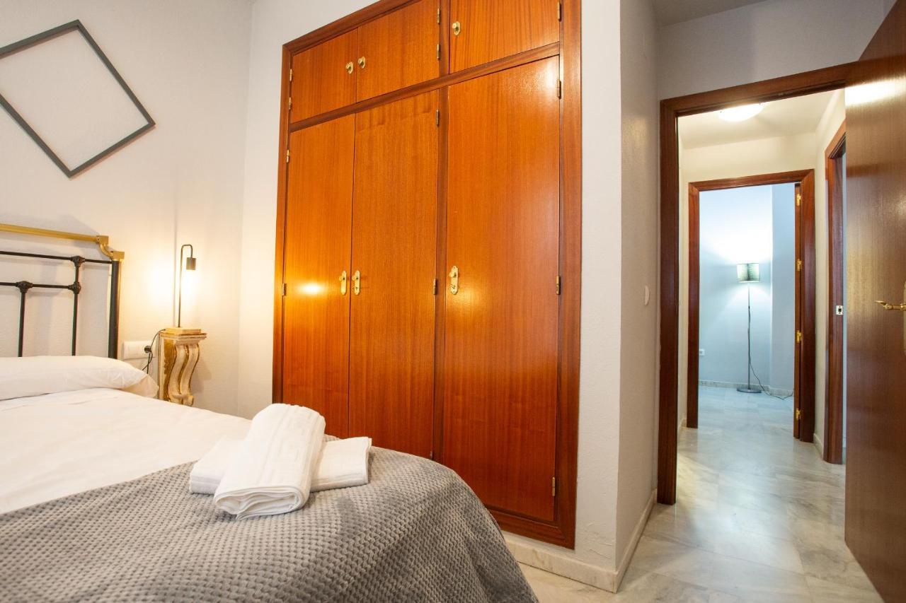 Wish Suite Torres De Sevilla Exterior photo