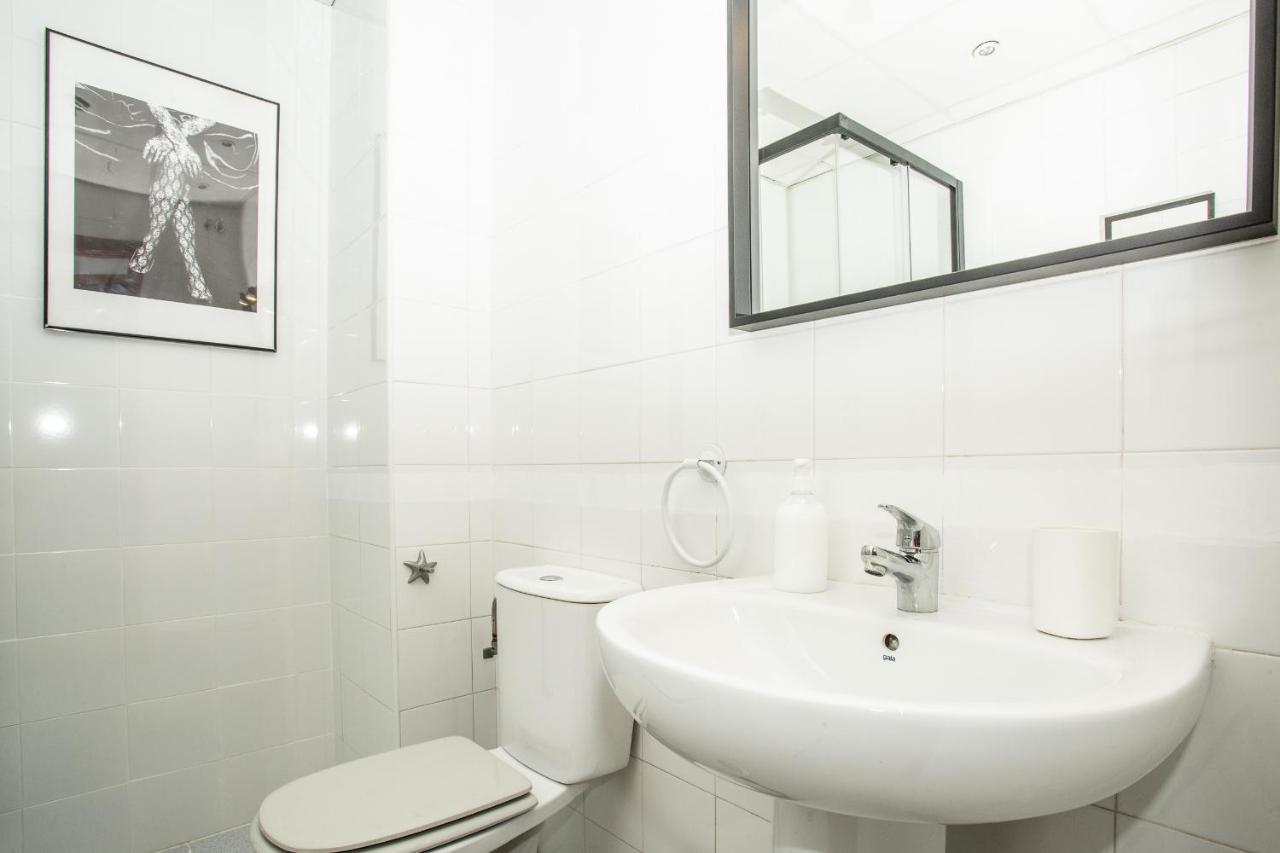 Wish Suite Torres De Sevilla Exterior photo