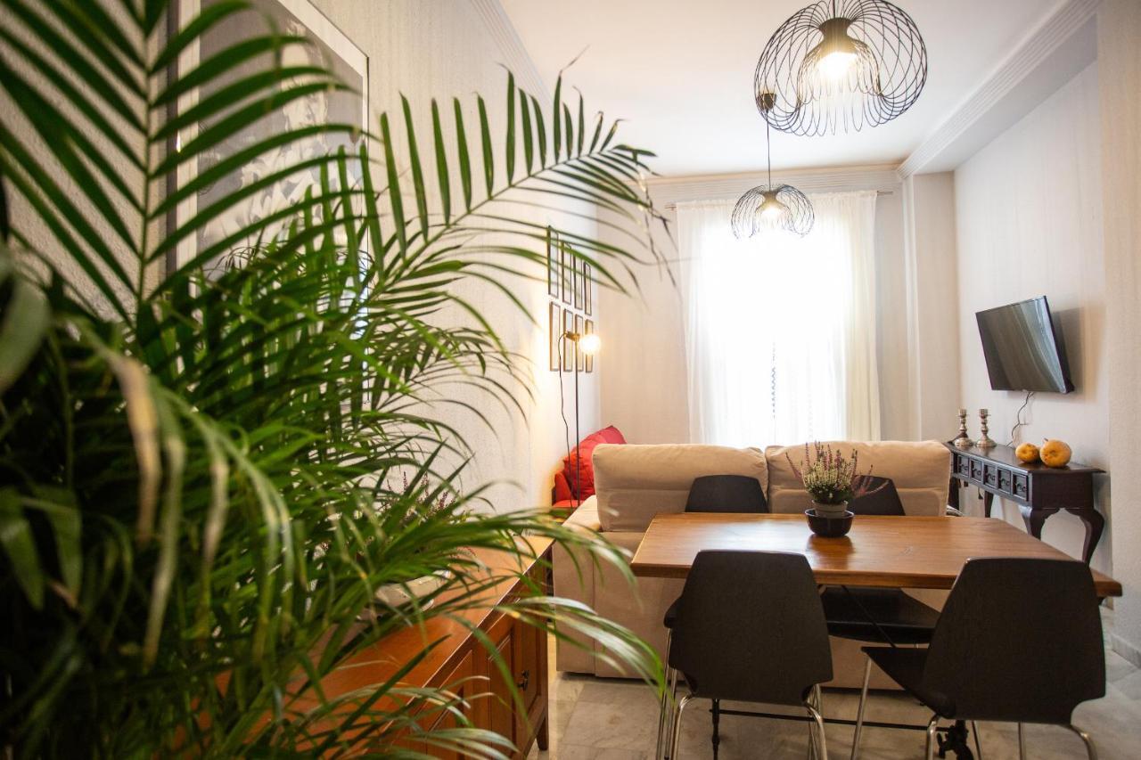 Wish Suite Torres De Sevilla Exterior photo